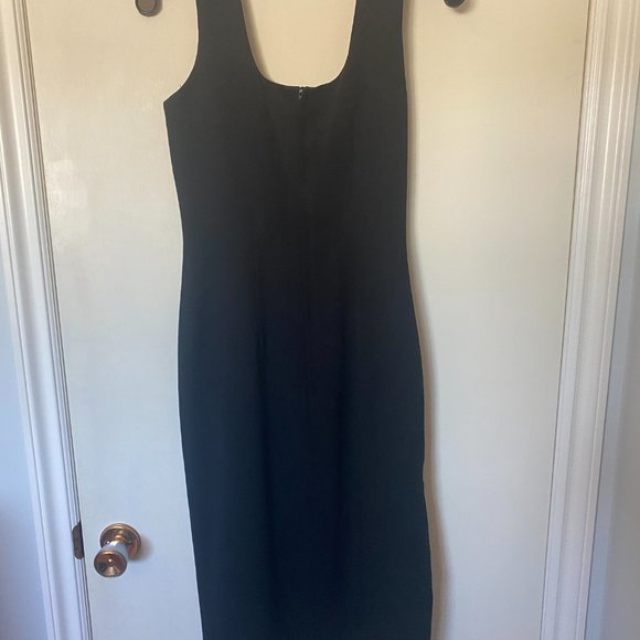 Black lined fitted dress, excellent used condition (worn once) - Picture 2 of 3